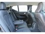 Volvo XC40 T5 Twin Engine Momentum Pro | Adaptieve Cruise Control | Pilot Assist | BLIS | Keyless | Elektrische Achterklep | 19 Inch Lichtmetalen Velgen | Achteruitrijcamera | Parkeersensoren Voor & Achter | Full-Led Koplampen Met Bochtverlichting | Mistlampen | Getint Glas | Voorruitverwarming | Volvo On Call