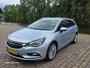 Opel Astra Sports Tourer 1.0 Innovation Dealer onderhouden airco cruis control navigatie parkeer sensor