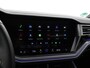 Volkswagen Touareg R 3.0 TSi V6 eHybrid 4MOTION R 462 PK *CHILI RED* + PANORAMA | STOELVENTILATIE | LUCHTVERING | DYNAUDIO | HEAD-UP DISPLAY