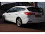 Ford Focus Wagon 1.0 EcoBoost *Business* | Carplay | Cruise & Climate Control | Camera | PDC | Navigatie | Bluetooth |