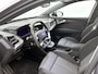Audi Q4 e-tron 40 Launch edition Advanced 77 kWh l MMI Navigatie l Apple Carplay / Android auto l Automatische airconditioning l Matrix-ledkoplampen l Cruise Control l Lichtpakket plus ambient light l Stoelverwarming voorin l Alarm Klasse III l Parkeerhulp achter l Audi virtual cockpit l Audi sound system l