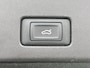 Audi Q4 e-tron 40 Launch edition Advanced 77 kWh l MMI Navigatie l Apple Carplay / Android auto l Automatische airconditioning l Matrix-ledkoplampen l Cruise Control l Lichtpakket plus ambient light l Stoelverwarming voorin l Alarm Klasse III l Parkeerhulp achter l Audi virtual cockpit l Audi sound system l