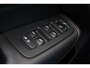 Volvo XC60 T8 Recharge AWD Plus Bright - LONG RANGE - Luchtvering - Panorama/schuifdak - IntelliSafe Assist & Surround - 360º Camera - Harman/Kardon audio - Adaptieve LED koplampen - Verwarmde voorstoelen, stuur & achterbank - Parkeersensoren voor & achter - Elektr. bedienb. voorstoelen met geheugen - Draadloze tel. lader - Extra getint glas - 21' LMV