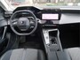 Peugeot 408 * 100% Benzine 130 Pk EAT8 * AUTOMAAT * Hele Mooie * Navigatie * Keyless Start * Camera * Climate & Cruise Control * L.M. Velgen *  1/2 Leder Interieur * Vingerhoets; Vierde Generatie Eersteklas Service !