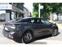 Peugeot 408 * 100% Benzine 130 Pk EAT8 * AUTOMAAT * Hele Mooie * Navigatie * Keyless Start * Camera * Climate & Cruise Control * L.M. Velgen *  1/2 Leder Interieur * Vingerhoets; Vierde Generatie Eersteklas Service !