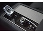 Volvo XC90 T8 AWD Ultra Dark | Luchtvering | Facelift| Bowers & Wilkins | Geventileerde stoelen | 360° Camera | Trekhaak |