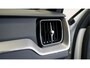 Volvo XC60 2.0 T6 AWD 293kW/399pk Aut8 Plug-in Hybrid Long Range R-Design LUCHTVERING + PANORAMADAK + HARMAN/KARDON + ADAPT.CRUISE + PILOT ASSIST + STOELVERWARMING V&A + 360 CAMERA + LANE ASSIST + BLIS + GOOGLE NAVI + PD-GLASS + PARKSENSOREN V&A + 22" LM-VELGEN!!