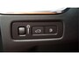 Volvo XC60 2.0 T6 AWD 293kW/399pk Aut8 Plug-in Hybrid Long Range R-Design LUCHTVERING + PANORAMADAK + HARMAN/KARDON + ADAPT.CRUISE + PILOT ASSIST + STOELVERWARMING V&A + 360 CAMERA + LANE ASSIST + BLIS + GOOGLE NAVI + PD-GLASS + PARKSENSOREN V&A + 22" LM-VELGEN!!
