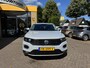 Volkswagen T-Roc 1.5 TSI Style Automaat Navi PanoSchuifdak Virtual Cockpit Carplay