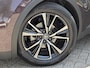 Toyota C-HR 1.8 Hybrid 140 First Edition | Bi-tone | Stoel- stuurverwarming | Elek. achterklep | Camera | PDC V+A