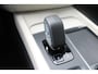 Volvo V60 B3 Essential Edition | Trekhaak | Stoelverwarming | Pilot Assist