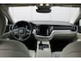 Volvo V60 B3 Essential Edition | Trekhaak | Stoelverwarming | Pilot Assist