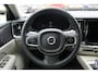 Volvo V60 B3 Essential Edition | Trekhaak | Stoelverwarming | Pilot Assist