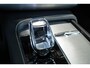 Volvo XC90 T8 Plug-in hybrid AWD Ultra Bright | Verwarmbare voorstoelen | Verwarmbaar stuurwiel | Verwarmbare achterbank | Premium audio by Bowers & Wilkins | Panoramadak | Luchtvering | Rondom zichtcamera | 21 inch Lichtmetalen velgen
