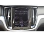 Volvo V60 B3 Automaat Momentum Advantage | Adaptieve Cruise Control| Blind Spot| Parkeer Camera| Park Assist voor en Achter |Verwarmbare Voorstoelen en Stuurwiel| Lederen bekleding.