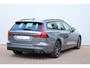 Volvo V60 B3 Automaat Momentum Advantage | Adaptieve Cruise Control| Blind Spot| Parkeer Camera| Park Assist voor en Achter |Verwarmbare Voorstoelen en Stuurwiel| Lederen bekleding.
