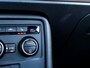 Volkswagen Beetle 1.2 TSI Exclusive Series Club | Navigatie | Stoelverwarming | Climate Control | Cruise Control | Bluetooth | Lederen stuurwiel | Privacy Glas | Parkeersensoren | Metallic Lak | Dimlichten Automatisch |