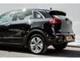 Kia e-Niro DynamicLine 64 kWh 3-Fase/ Camera/ Facelift/ Stoel-stuurverwarming/ Carplay/ Navigatie/ Half leer/ Dab/ Adapt. cruise