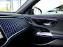 Mercedes-Benz E-klasse Estate 300 e AMG Line | AMG NIGHT PAKKET | 20 INCH | SFEERVERLICHTING | KEYLESS | CAMERA | ADAPTIEVE CRUISE-CONTROL | ELEKTRISCHE ACHTERKLEP | STOEL + STUURVERWARMING |
