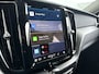 Volvo XC60 T6 Aut. Plug-in hybrid AWD Plus Dark | Panoramadak | 360° camera | Stoel- en stuurverwarming | Trekhaak