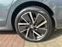 Skoda Octavia Combi 1.4 TSI iV PHEV Business Edition Plus / Panoramadak / LED Koplampen / Standkachel / Head-up Display / Camera / Stuur & Stoelverwarming / 18"