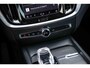 Volvo V60 2.0 B4 Plus Dark | Adaptive Cruise Control | 19” | Camera | Apple Carplay | Memory Seats | Leder | LED |