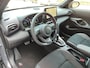 Toyota Yaris Cross Hybrid 130 GR-SPORT BLIND SPOT 18'' LM-VELGEN PARK-SENSOREN STOELVERW CAMERA NAVI APPLE/ANDROID CLIMA AD-CRUISE
