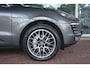 Porsche Macan 3.0 D S | Panoramadak | Navigatie | Camera | Luchtvering | LED | NL auto!! | Uniek! Origineel Nederlands geleverd en afkomstig van eerste eigenaar!!