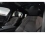 Volvo V60 T6 Plug-in hybrid AWD Ultra Dark 350pk | Premium Audio Harman/Kardon | Trekhaak | Panoramadak | Stoelverwarming V+A | Koplampreinigingsinstallatie | Apple Carplay | Lederen Dashboard |