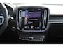 Volvo XC40 T4 211PK AUT7 Ultimate Bright | Adaptive Cruise & Pilot Assist | Power Seats | Harman/Kardon Premium Audio | Schuif-/Kanteldak | Stoel & Stuurverwarming | Draadloos laden telefoon | AppleCarplay/AndroidAuto | Park Assist & Camera |