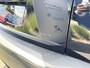 Peugeot 2008 1.2 Hybrid 136 Allure | Climate control | Apple Carplay/Android Auto | 17" Lichtmetalen velgen