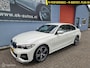 BMW 3-Serie 330e High-Exe M-Performance bodykit. Topstaat !