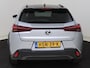Lexus UX 250h F-Sport Design | Stoel & stuurverwarming | Bi-Tone | Lederen bekleding |