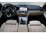 BMW 3-Serie Touring 330e Business Edition Plus 292PK Black Pack Individual Automaat Trekhaak Sportstoelen Leder 18 inch Laser LED Navigatie Carplay Clima Cruise Stoelverwarming SOH 92%