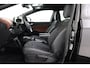 Volkswagen ID.5 Pro 77 kWh | Uitklap Trekhaak | 3-Zone Climate Control | Camera | CarPlay | Adap. Cruise |