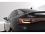 Volkswagen ID.5 Pro 77 kWh | Uitklap Trekhaak | 3-Zone Climate Control | Camera | CarPlay | Adap. Cruise |
