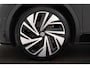 Volkswagen ID.5 Pro 77 kWh | Uitklap Trekhaak | 3-Zone Climate Control | Camera | CarPlay | Adap. Cruise |