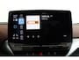 Volkswagen ID.5 Pro 77 kWh | Uitklap Trekhaak | 3-Zone Climate Control | Camera | CarPlay | Adap. Cruise |