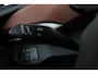 Volkswagen ID.5 Pro 77 kWh | Uitklap Trekhaak | 3-Zone Climate Control | Camera | CarPlay | Adap. Cruise |
