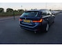 BMW 3-Serie Touring 318I 157PK 4CILINDER ORIGINEEL NEDERLANDS 1E EIGENAAR NIEUW MODEL CURVED DASHBOARD! FULL LED ANDROID/APPLECARPLAY GROOTBEELD NAVIGATIE ECC AIRCO CRUISECONTROL PDC V+A 17INCH ELECTR.KLEP ENZ...