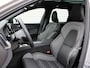 Volvo XC60 2.0 T6 Plug-in hybrid AWD Plus Dark Automaat / Panoramadak / 21" velgen / Trekhaak / Sportstoelen