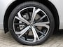 Volvo XC60 2.0 T6 Plug-in hybrid AWD Plus Dark Automaat / Panoramadak / 21" velgen / Trekhaak / Sportstoelen