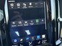 Volvo XC60 2.0 B5 Momentum Pro | Trekhaak | Memory | Standkachel | Volvo on Call | Stoel en stuurverwarming |  Parkeercamera | Keyless entry/drive | Reservewiel |