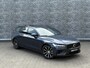 Volvo V60 2.0 T6 Plug-in hybrid AWD Plus Dark | Panoramadak | 360 Camera | Adaptieve Cruise Control met dode hoekdetectie | Verw. voorstoelen, achterbank en stuurwiel | Harman Kardon | Trekhaak