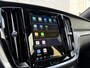 Volvo V60 2.0 T6 Plug-in hybrid AWD Plus Dark | Panoramadak | 360 Camera | Adaptieve Cruise Control met dode hoekdetectie | Verw. voorstoelen, achterbank en stuurwiel | Harman Kardon | Trekhaak