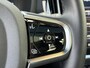 Volvo V60 2.0 T6 Plug-in hybrid AWD Plus Dark | Panoramadak | 360 Camera | Adaptieve Cruise Control met dode hoekdetectie | Verw. voorstoelen, achterbank en stuurwiel | Harman Kardon | Trekhaak