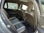 Volvo V60 2.0 T6 Plug-in hybrid AWD Plus Dark | Panoramadak | 360 Camera | Adaptieve Cruise Control met dode hoekdetectie | Verw. voorstoelen, achterbank en stuurwiel | Harman Kardon | Trekhaak