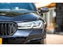 BMW 5-Serie Touring 530i M-Sportpakket I Carbonschwarz I Panoramadak I Adaptive Cruise I 360 Camera I Headup I Laserlight