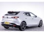 Mazda 3 2.5 e-SkyActiv-G M Hybrid 140 Homura | AEROPAKKET | APPLE CARPLAY | DODEHOEKDETECTIE | ADAPTIEF CRUISE CONTROL | HEAD UP | 18 INCH LM | DEMO | *6 JAAR FABRIEKSGARANTIE |