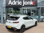 Mazda 3 2.5 e-SkyActiv-G M Hybrid 140 Homura | AEROPAKKET | APPLE CARPLAY | DODEHOEKDETECTIE | ADAPTIEF CRUISE CONTROL | HEAD UP | 18 INCH LM | DEMO | *6 JAAR FABRIEKSGARANTIE |